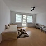 Pokoj Na Ulicy Bora Komarowskiego 35