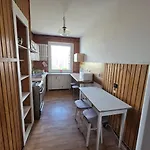 Pokoj Na Ulicy Bora Komarowskiego 35
